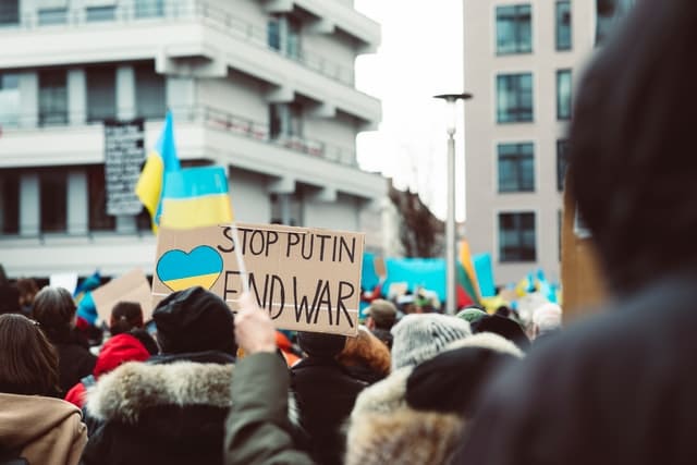 Stop Putin End Russian War in Ukraine - Photo by Markus Spiske on Unsplash