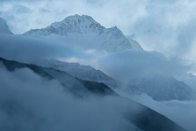 Nepal Mountains - Photo by howling red on Unsplash